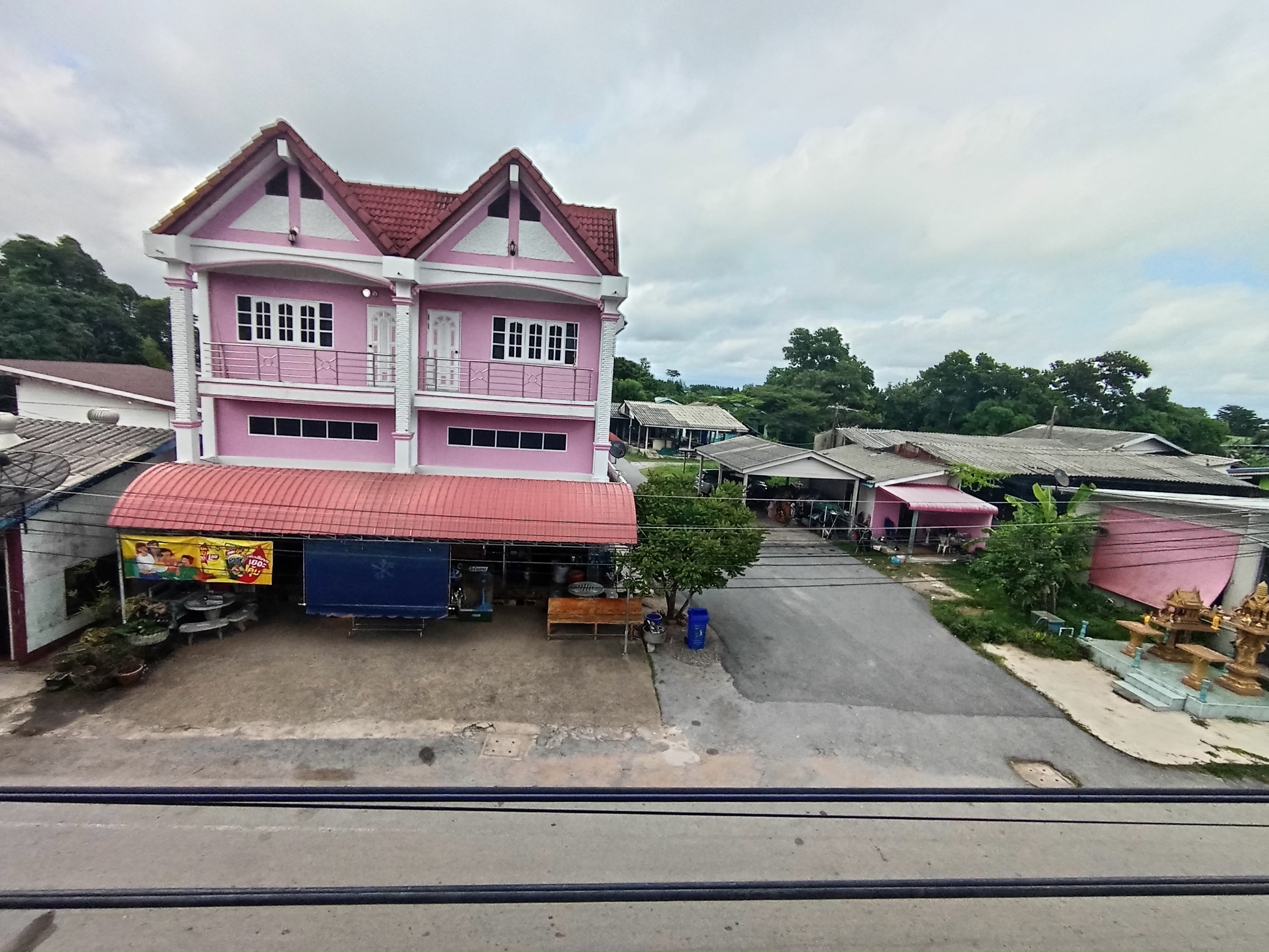 Wat Pak Nam Khaem Nu